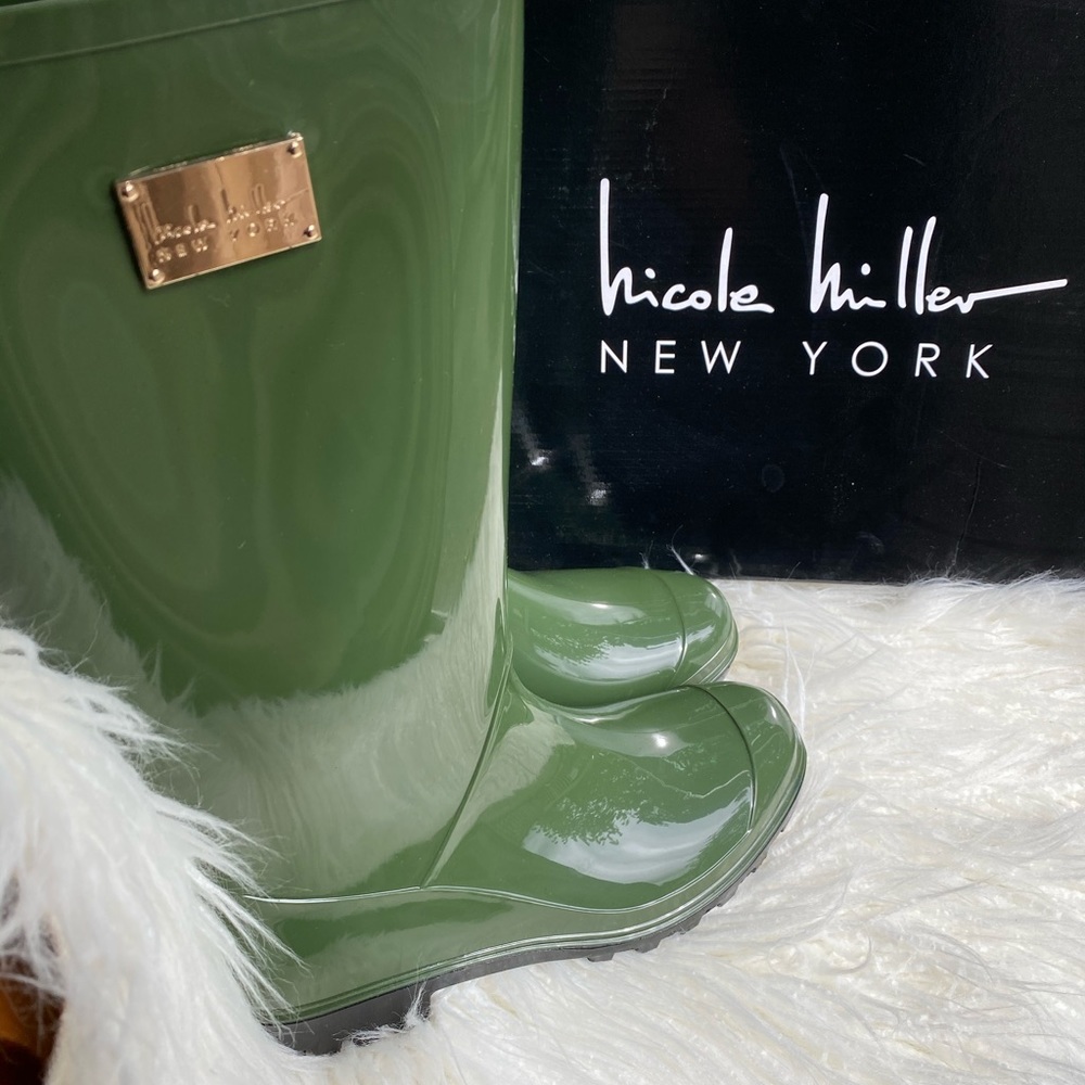 NIB Nicole Miller Rainy Day Rain Boot Hunter Green - Picture 5 of 8